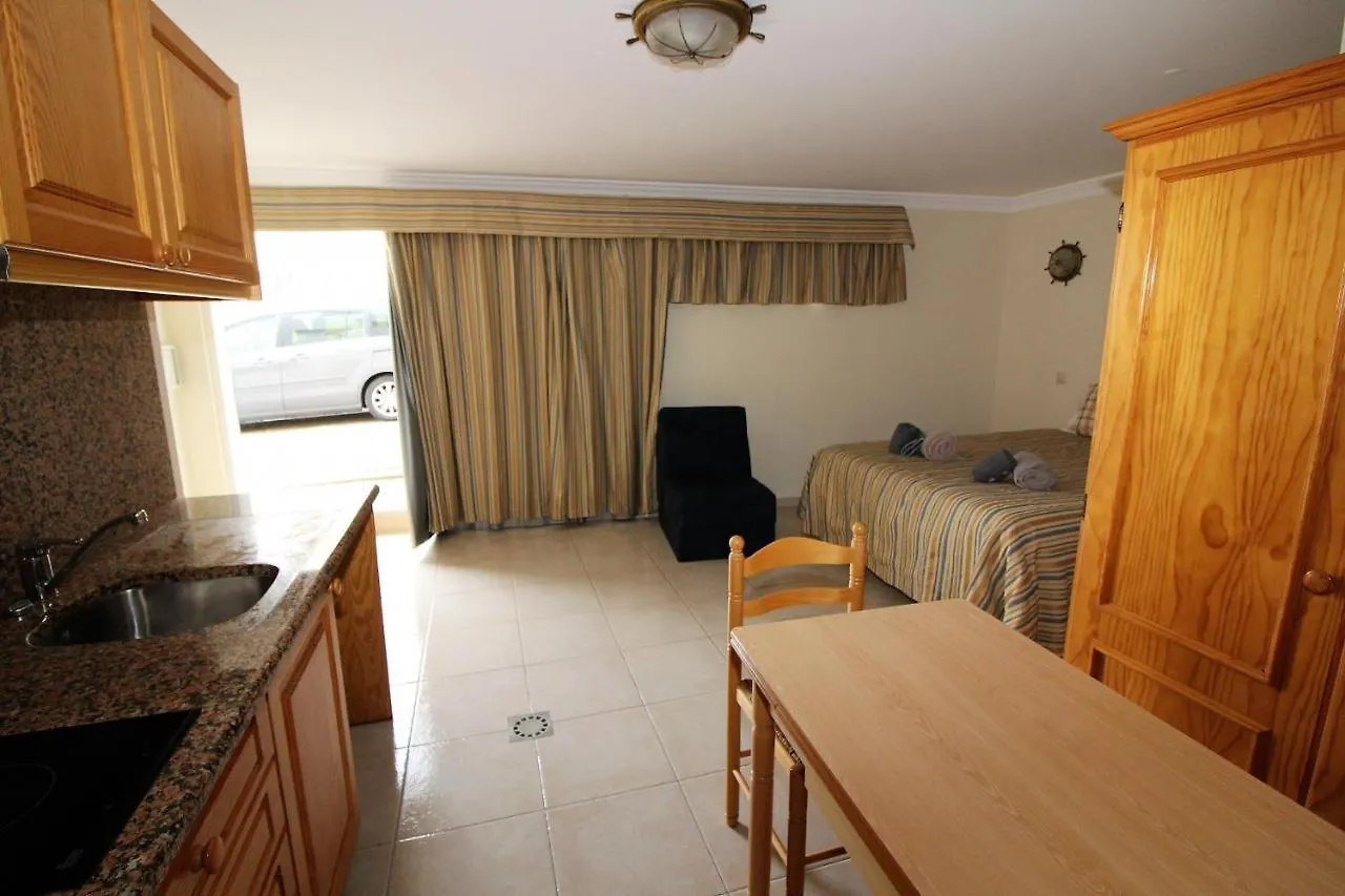Waves Studio - Albufeira